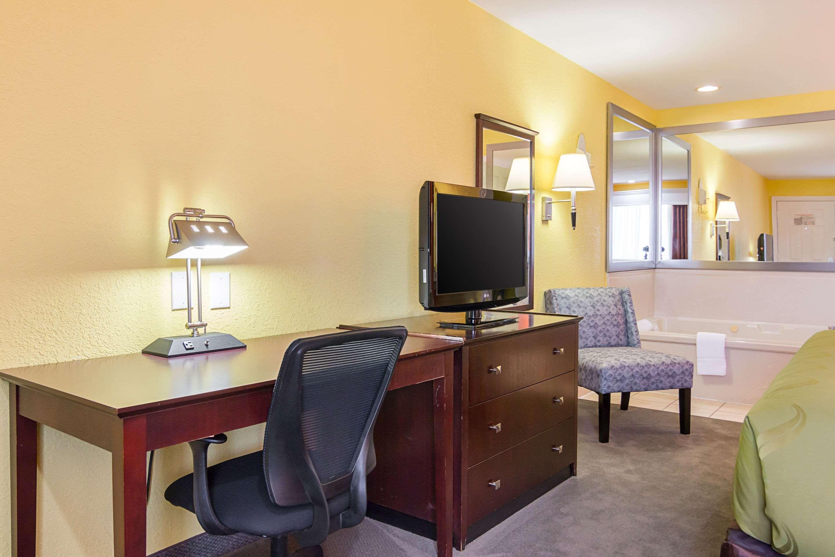 Quality Inn Carthage Ngoại thất bức ảnh